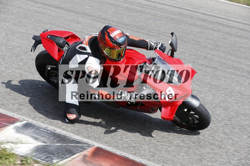 /27 12.06.2025 Ducati Schweiz Trackday Warmup  ADR/gruen-vert/19